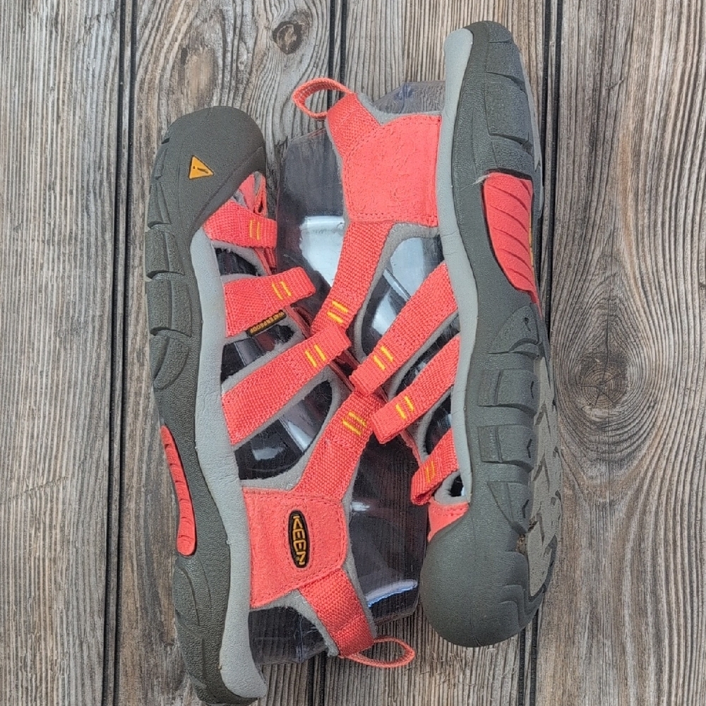 KEEN Whisper Waterproof Adventure Sandals - Coral/Pink Sz 8 No Laces - Picture 4 of 12